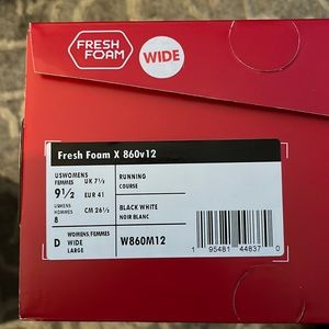 New Balance woman’s Fresh Foam x860 v12 sneakers size 9-1/2 wide, gently used